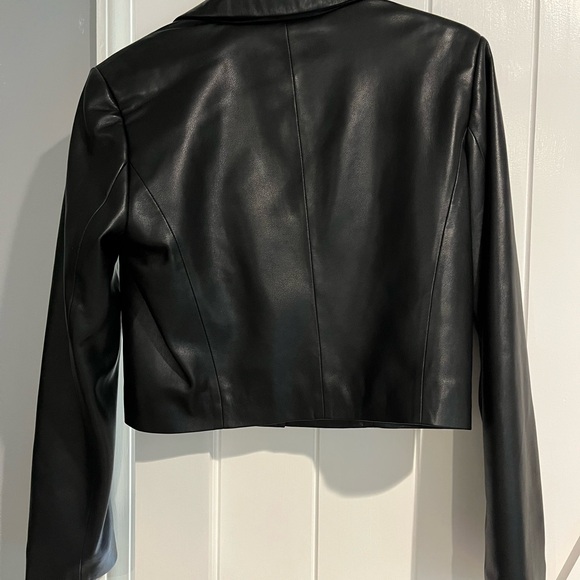 Abercrombie & Fitch Black Vegan Leather Cropped Blazer - Picture 4 of 5